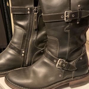 UGG Distressed Leather Moto Boots w/Sherpa Footbed Sz 7